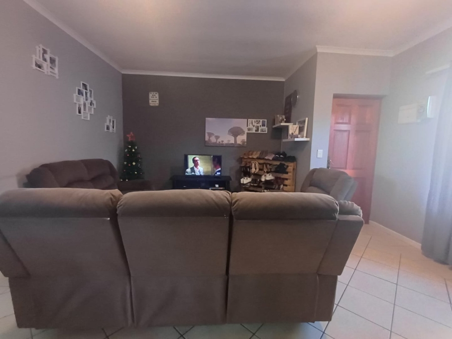 2 Bedroom Property for Sale in Brackenfell Central Western Cape